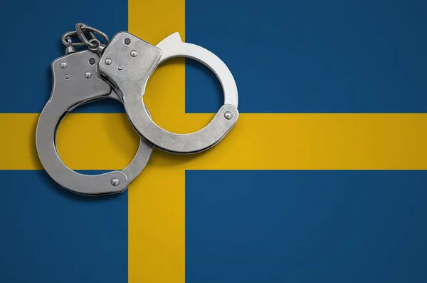 Bandeira Suécia Algemas Policiais Conceito Crime Ofensas País — Fotografia de Stock