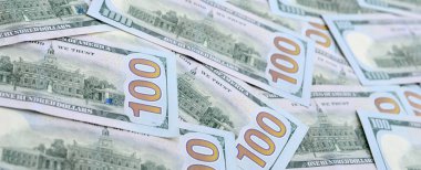 Çok sayıda bize para orta mavi bir şerit ile yeni bir tasarım. Üstten görünüm.