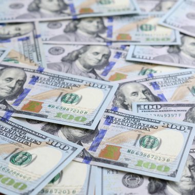 Çok sayıda bize para orta mavi bir şerit ile yeni bir tasarım. Üstten görünüm.