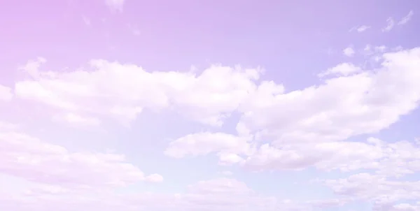 Cielo Blu Con Sacco Nuvole Bianche Diverse Dimensioni — Foto Stock