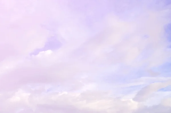 Cielo Nuvoloso Blu Con Molte Piccole Nuvole Che Bloccano Sole — Foto Stock