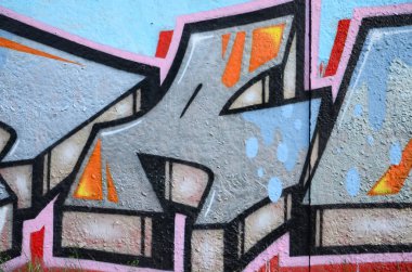 Grafiti çizimler parçası. Eski duvar boya lekeleri sokak sanatı kültür tarzı ile dekore edilmiştir. Renkli arka plan doku.