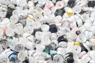 Bir desen çok kullanılan ve sprey boya ile sprey kutular başlıklarından kirli. Arka plan doku duvar grafiti çizim sokak sanatı