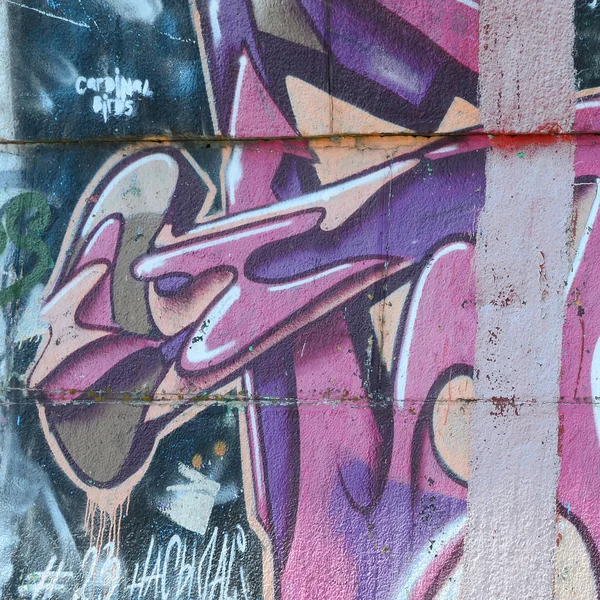 Fragment Von Graffiti Zeichnungen Die Alte Wand Mit Farbflecken Stil — Stockfoto