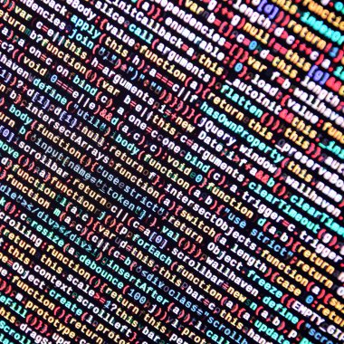 Laptop programlama kod yazma. Bilgisayar ekranında dijital ikili veri. Proje yöneticileri yeni fikir çalışır. Yazılım mühendisi iş başında. Yazılım arka plan. Modern teknoloji