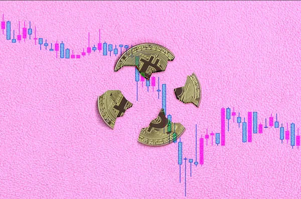 Broken Bitcoin Lies Background Falling Chart Cryptocurrency Rate Pastel Pink — Stock Photo, Image