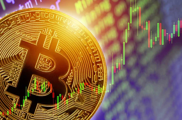 Adem-i merkeziyetçi cryptocurrency kavramları, bitcoin incelemesi ekran ve ticaret grafik. Blockchain teknolojileri üzerinden transferi veya exchange dijital para