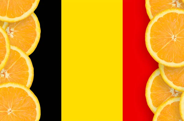 Βέλγιο Σημαία Κατακόρυφο Πλαίσιο Φέτες Πορτοκαλιού Εσπεριδοειδών Έννοια Της Καλλιέργειας — Φωτογραφία Αρχείου