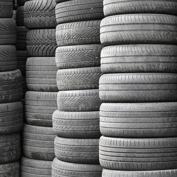 Old Used Tires Stacked High Piles Secondary Car Parts Shop — Stock Photo, Image