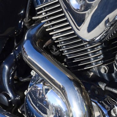 Eski klasik motosiklet krom parlak gövde bölümü bir parçası kadar kapatın