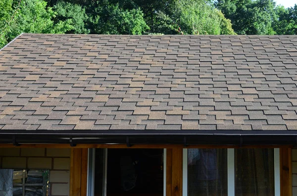 Modern Roofing Decoration Chimneys Flexible Bitumen Slate Shingles Rectangular Shape — Stock Photo, Image