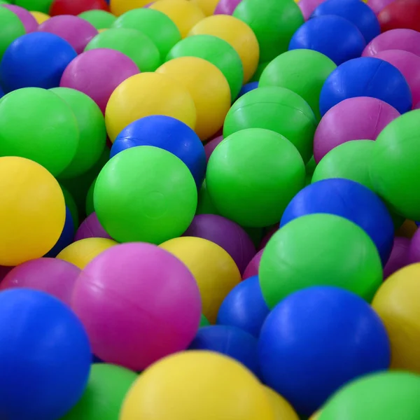 Bolas Plástico Colores Piscina Sala Juegos Piscina Para Divertirse Saltar — Foto de Stock