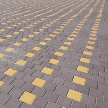 Kasaba meydanında cobblestones yoldan. Arka plan doku perspektif içinde