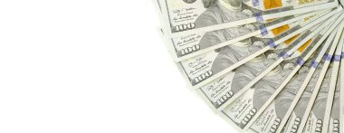 Amerikan parası bir sınır beyaz kopya alanı ile izole. Para sınırı yüz dolarlık banknotlar