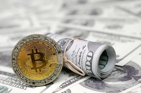 Bitcoin Érme Száz Dollár Bankjegyek Globális Cryptocurrency Blockchain Fizetési Rendszer — Stock Fotó