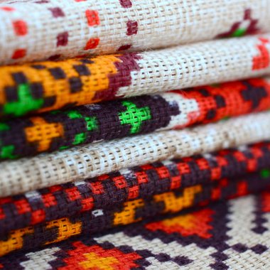 Geleneksel Ukrayna halk sanatı yığını tekstil kumaş üzerinde nakış desenleri örme