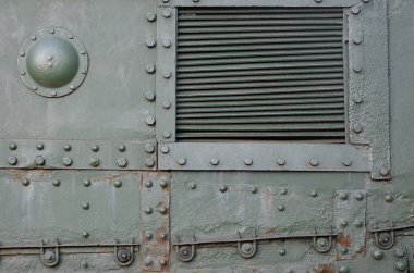 Doku tank yan duvar, metal yapılmış ve cıvata ve perçin çok sayıda ile güçlendirilmiş