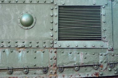 Doku tank yan duvar, metal yapılmış ve cıvata ve perçin çok sayıda ile güçlendirilmiş