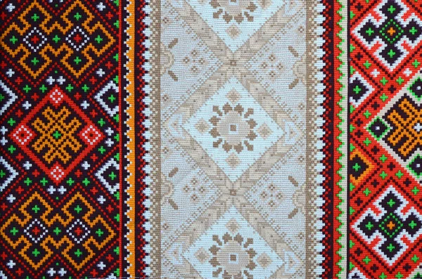 Традиционное украинское народное искусство трикотажа узор на текстильной ткани — стоковое фото