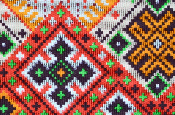 Tradycyjna Ukraińska sztuka ludowa haft wzór dzianiny na tkaninie tekstylnej — Zdjęcie stockowe