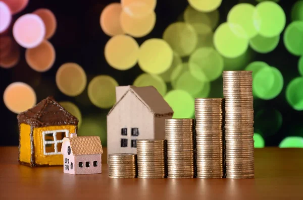 Planering besparingar pengar av mynt för att köpa ett hem koncept — Stockfoto