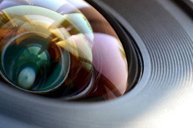 Fotoğraf kamera objektif makro görünümü yakın. Fotoğrafçı veya kamera adam iş kavramı