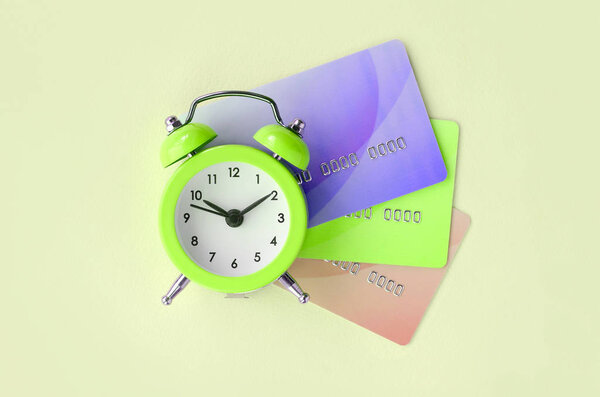 Современные быстрые операции онлайн-банкинга и денежных переводов
