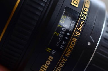 Nikon AF Fisheye Nikkor 10.5 mm 2.8 g fotoğraf objektif yakın yukarı
