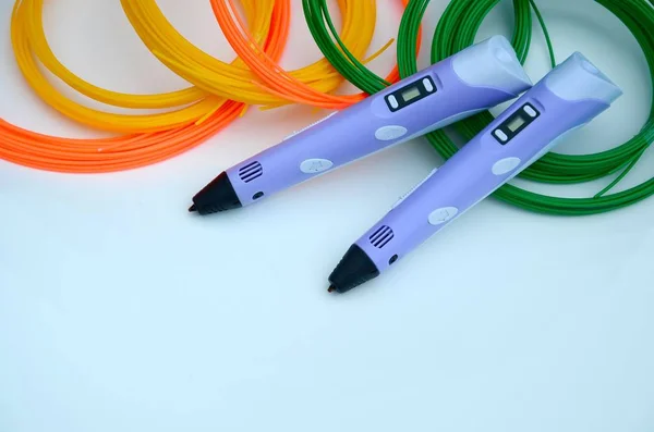 Felülnézet 3D toll és színes ABS műanyag készlet — Stock Fotó