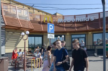 Suzdalsky 'deki McDonald Restoranı Kharkov, Ukrayna' daki 9. sırada.