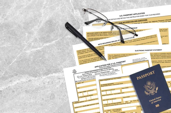 Department State Form Ds11 Ansökan Ett Amerikanskt Pass Ligger Bordet — Stockfoto