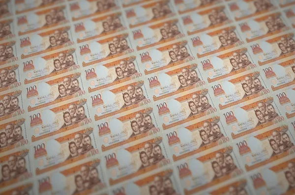 100 Dominikai Peso Bankjegy Illegális Pénzgyártásban Sok Hamis Bankjegy Kollázsa — Stock Fotó