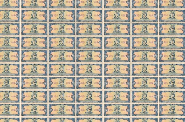 5份乌克兰格里夫尼亚钞票印在货币生产传送机上 许多帐单的拼凑 货币通货膨胀和货币贬值的概念 — 图库照片