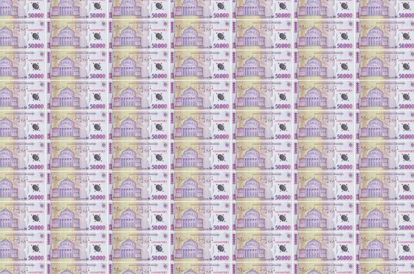 5万罗马尼亚列伊钞票印在货币生产传送机上 许多帐单的拼凑 货币通货膨胀和货币贬值的概念 — 图库照片