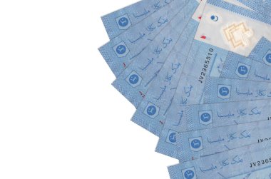 1 Malezya ringgit banknotları beyaz arka planda kopya alanı ile izole edilmiş yatar. Zengin yaşam kavramsal geçmişi. Büyük miktarda ulusal para birimi zenginliği