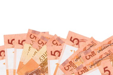Ekranın alt tarafında 5 Belorus ruble banknotu var. Beyaz arka planda izole edilmiş ve kopyalama alanı var. Paralı iş kavramları için arkaplan afişi şablonu