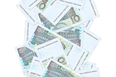 10 Hırvat kuna tasarısı beyazın üzerinde izole bir şekilde aşağı uçuyor. Birçok banknot sol ve sağ tarafta beyaz kopya alanı ile düşüyor