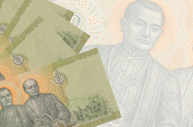 20 Tayland Baht faturası büyük yarı şeffaf banknotun arka planında duruyor. Kopyalama alanı olan soyut iş arkaplanı