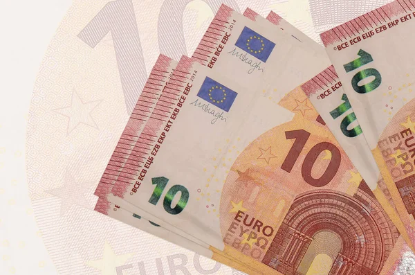 Eurobankovek Leží Pozadí Velké Poloprůhledné Bankovky Abstraktní Prezentace Národní Měny — Stock fotografie