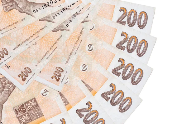 200 Çek korun banknotu beyaz arka planda izole edilmiş, fotokopi alanı da yakın planda tutuluyor. Finansal işlemler kavramı