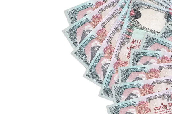 1000 Nepal Rupisi banknotları beyaz arka planda fotokopi alanı ile izole bir şekilde duruyor. Zengin yaşam kavramsal geçmişi. Büyük miktarda ulusal para birimi zenginliği