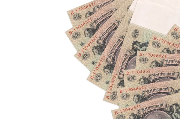 50 Reich işareti banknotları beyaz arka planda, kopya alanı ile izole bir şekilde duruyor. Zengin yaşam kavramsal geçmişi. Büyük miktarda ulusal para birimi zenginliği