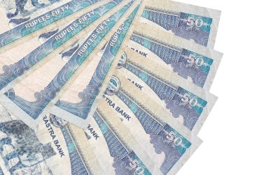 50 Nepal Rupisi banknotları beyaz arka planda izole edilmiş, fotokopi alanı da yakın planda. Finansal işlemler kavramı