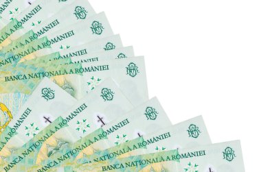Romen ley banknotlarından 1 tanesi beyaz arka planda izole edilmiş, fotokopi alanı da vantilatörde duruyor. Maaş zamanı kavramı veya finansal işlemler