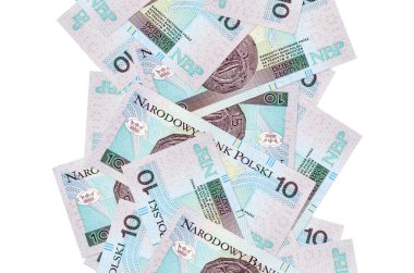 10 Polonyalı zloti banknotu beyazın üzerinde izole bir şekilde uçuyor. Birçok banknot sol ve sağ tarafta beyaz kopya alanı ile düşüyor