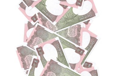 Beyaz üzerinde izole edilmiş 1 Hint rupisi. Birçok banknot sol ve sağ tarafta beyaz kopya alanı ile düşüyor