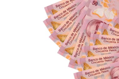 50 Meksika pezosu beyaz arka planda, fotokopi alanı ile izole bir şekilde duruyor. Zengin yaşam kavramsal geçmişi. Büyük miktarda ulusal para birimi zenginliği