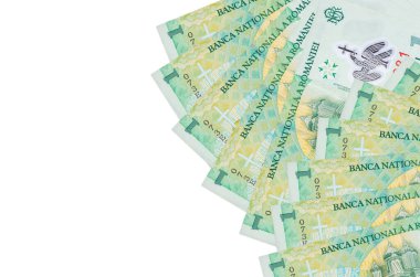 Romen ley banknotlarından 1 'i beyaz zemin üzerinde fotokopi alanı ile izole edilmiş yatıyor. Zengin yaşam kavramsal geçmişi. Büyük miktarda ulusal para birimi zenginliği