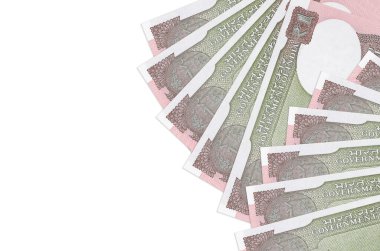 1 Hintli rupi banknotları beyaz arka planda fotokopi alanı ile izole bir şekilde duruyor. Zengin yaşam kavramsal geçmişi. Büyük miktarda ulusal para birimi zenginliği