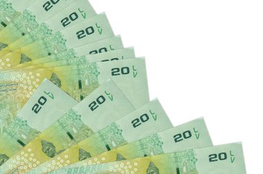 20 Tayland Baht banknotları beyaz arka planda izole edilmiş, fotokopi alanı da pervaneye yakın duruyor. Maaş zamanı kavramı veya finansal işlemler